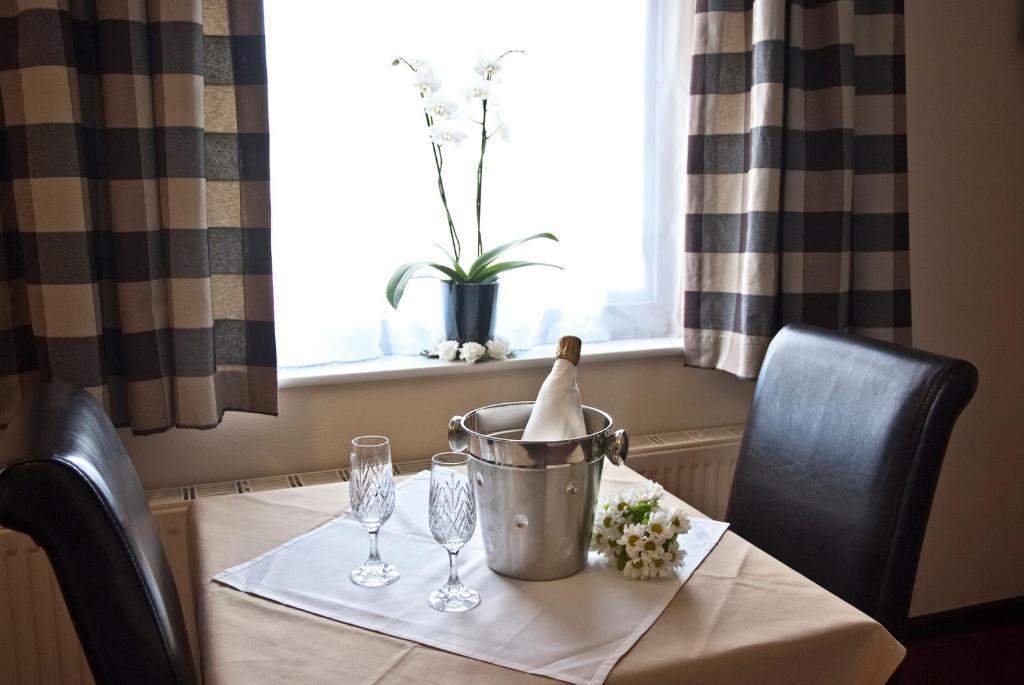 Tricky'S Hotel Redruth Bilik gambar