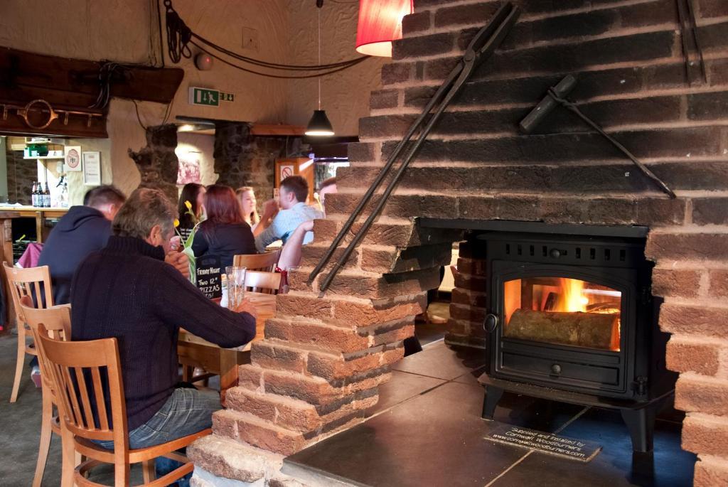 Tricky'S Hotel Redruth Luaran gambar